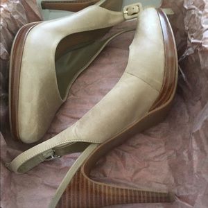 Nine West Sling-Backs
